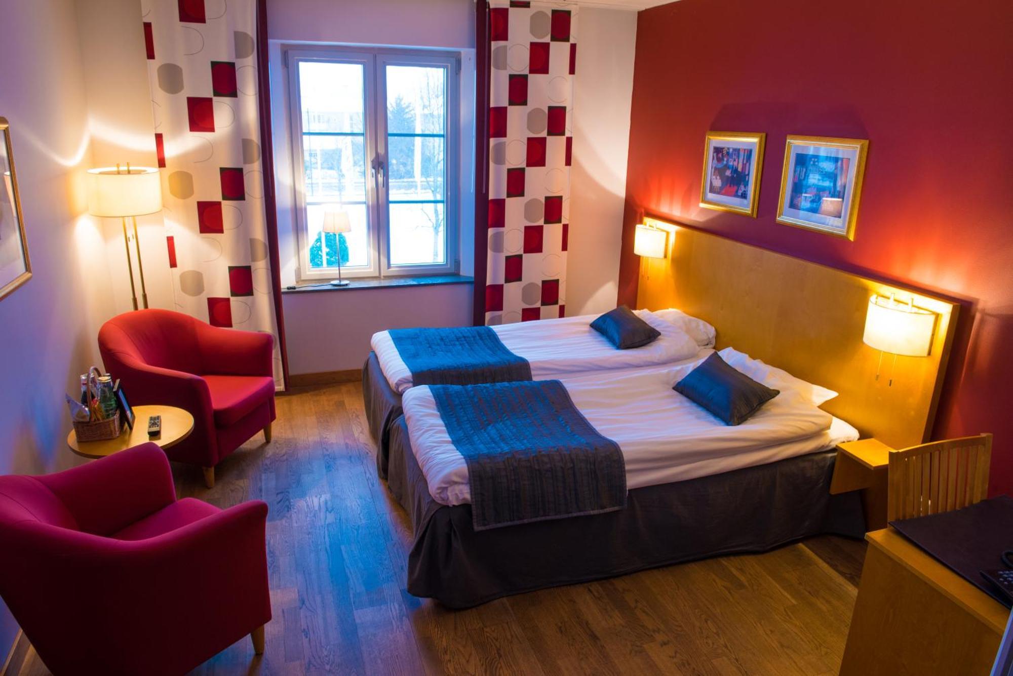 Lumber & Karle Hotel Kvänum Kamer foto